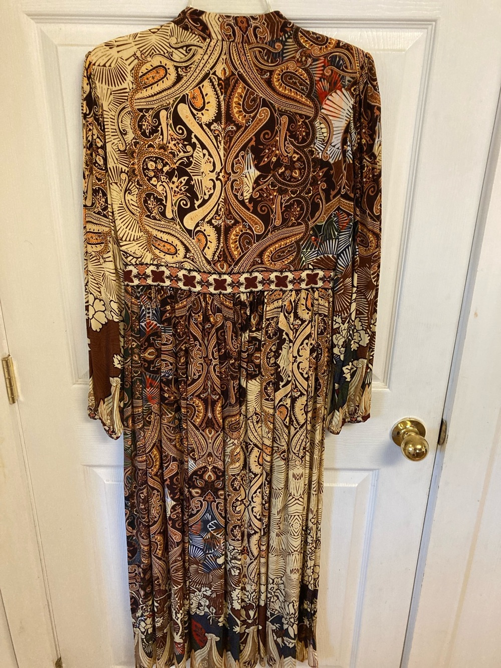 Bohemian V-Neck Maxi Dress in Brown and Cream - Picture 11 of 16